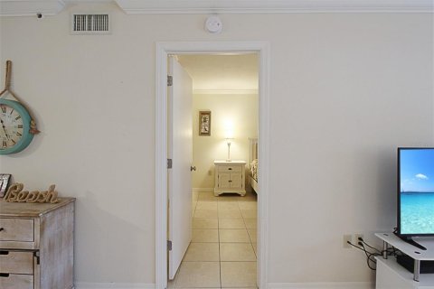 Condominio en alquiler en Sarasota, Florida, 2 dormitorios, 89.09 m2 № 930808 - foto 20