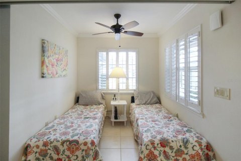 Condo in Sarasota, Florida, 2 bedrooms  № 930808 - photo 6