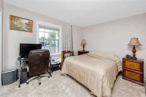 Condo in Saint Petersburg, Florida, 2 bedrooms  № 1367846 - photo 7