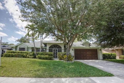 House in Wellington, Florida 3 bedrooms, 153.1 sq.m. № 1151480 - photo 29