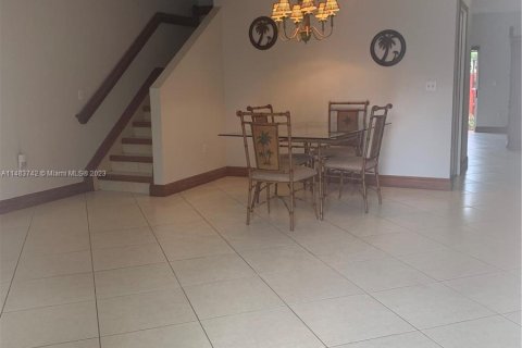 Adosado en venta en Homestead, Florida, 2 dormitorios, 127.28 m2 № 829949 - foto 5