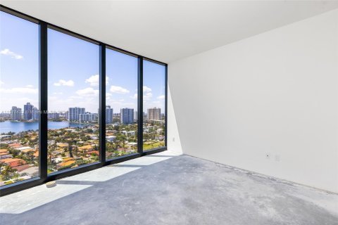 Condominio en venta en Sunny Isles Beach, Florida, 4 dormitorios, 330.27 m2 № 1150816 - foto 18
