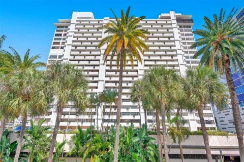 Copropriété à vendre à Fort Lauderdale, Floride: 2 chambres, 139.35 m2 № 1236989 - photo 1