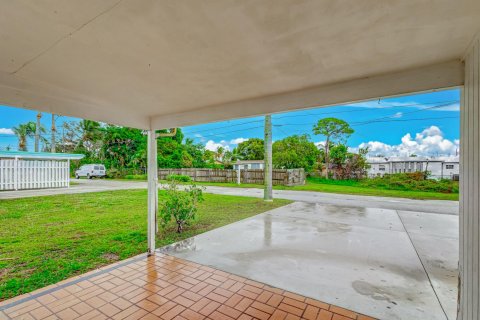 Condominio en venta en Riviera Beach, Florida, 2 dormitorios, 75.44 m2 № 891861 - foto 2