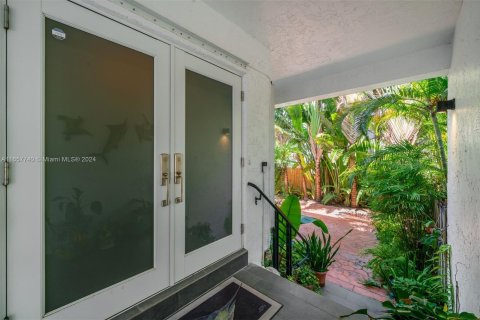 Touwnhouse à vendre à Key Biscayne, Floride: 4 chambres, 226.87 m2 № 1362242 - photo 27