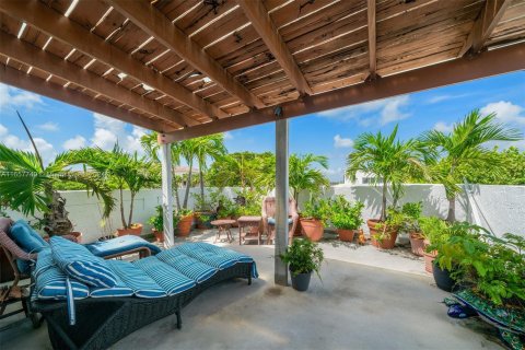 Touwnhouse à vendre à Key Biscayne, Floride: 4 chambres, 226.87 m2 № 1362242 - photo 23