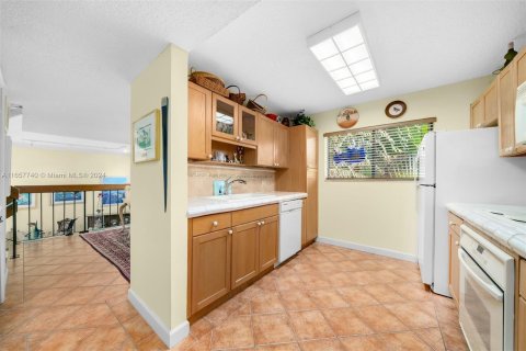 Touwnhouse à vendre à Key Biscayne, Floride: 4 chambres, 226.87 m2 № 1362242 - photo 6