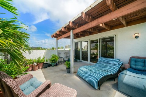 Touwnhouse à vendre à Key Biscayne, Floride: 4 chambres, 226.87 m2 № 1362242 - photo 24