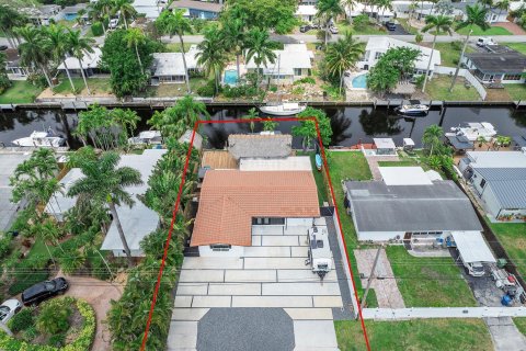 Casa en venta en Fort Lauderdale, Florida, 3 dormitorios, 174.28 m2 № 1177423 - foto 3