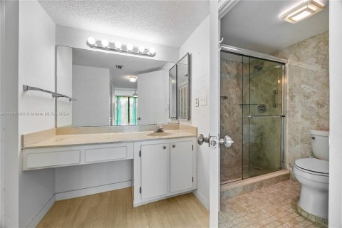 Condo in Sunny Isles Beach, Florida, 2 bedrooms  № 1427518 - photo 16