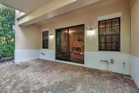 Townhouse in Tequesta, Florida 3 bedrooms, 266.91 sq.m. № 981903 - photo 4