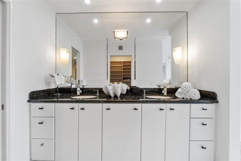 Copropriété à vendre à Fort Lauderdale, Floride: 2 chambres, 123.56 m2 № 981901 - photo 23