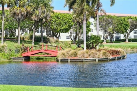 Copropriété à vendre à Coconut Creek, Floride: 2 chambres, 132.39 m2 № 1175069 - photo 2