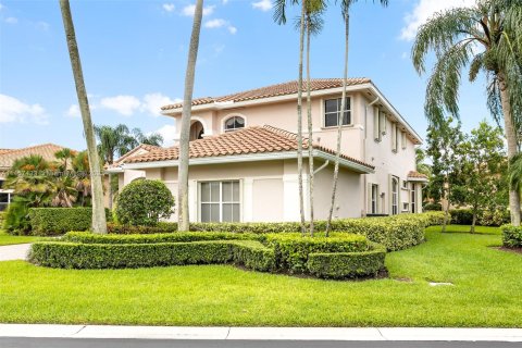 House in Palm Beach Gardens, Florida 5 bedrooms, 357.95 sq.m. № 734389 - photo 9