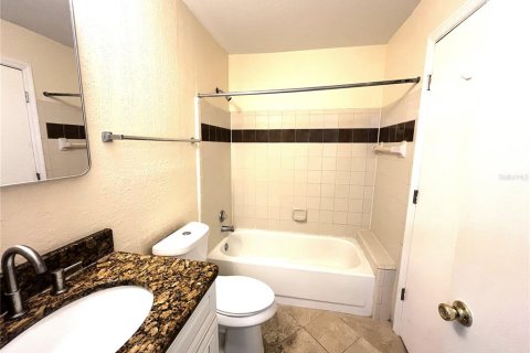 Condominio en venta en Orlando, Florida, 2 dormitorios, 92.07 m2 № 923466 - foto 8