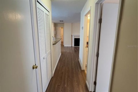 Condominio en venta en Orlando, Florida, 2 dormitorios, 92.07 m2 № 923466 - foto 4