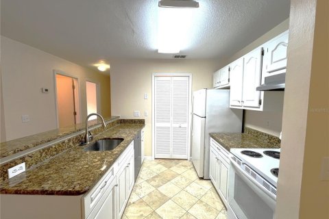 Condominio en venta en Orlando, Florida, 2 dormitorios, 92.07 m2 № 923466 - foto 9