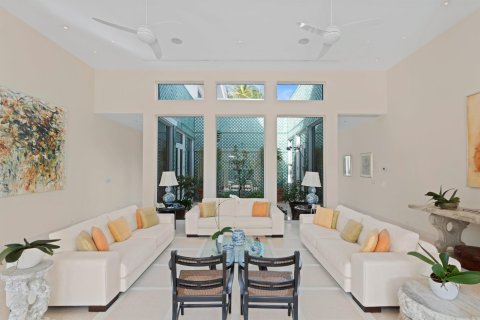 Villa ou maison à vendre à Palm Beach, Floride: 9 chambres, 823.02 m2 № 976510 - photo 19