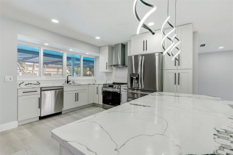 Casa en venta en Sunrise, Florida, 4 dormitorios, 170.66 m2 № 1155480 - foto 23