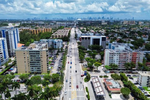 Condo in Miami, Florida, 2 bedrooms  № 1234028 - photo 26