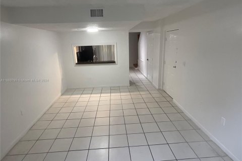 Copropriété à vendre à Miami, Floride: 2 chambres, 95.69 m2 № 1367191 - photo 3