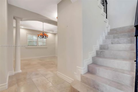 Casa en venta en Miami, Florida, 4 dormitorios, 288 m2 № 1367237 - foto 19