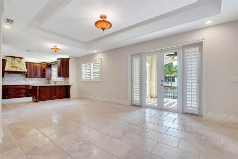 House in Miami, Florida 4 bedrooms, 288 sq.m. № 1367237 - photo 6