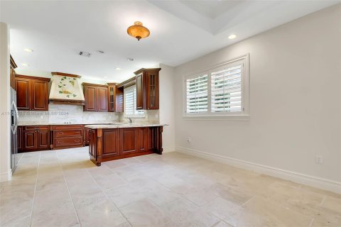 Casa en venta en Miami, Florida, 4 dormitorios, 288 m2 № 1367237 - foto 15