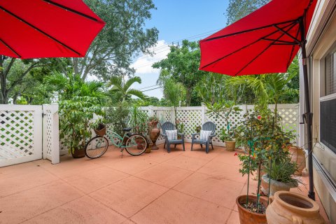 Townhouse in West Palm Beach, Florida 2 bedrooms, 127.65 sq.m. № 1231584 - photo 22