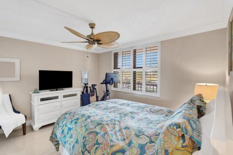 Condo in Jensen Beach, Florida, 2 bedrooms  № 939009 - photo 23