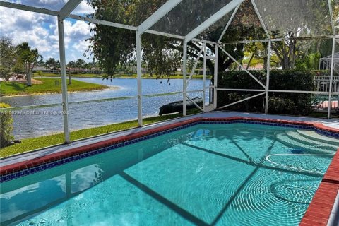Casa en venta en Coral Springs, Florida, 4 dormitorios, 273.13 m2 № 1175596 - foto 2