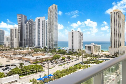 Condo in Sunny Isles Beach, Florida, 3 bedrooms  № 1382059 - photo 3