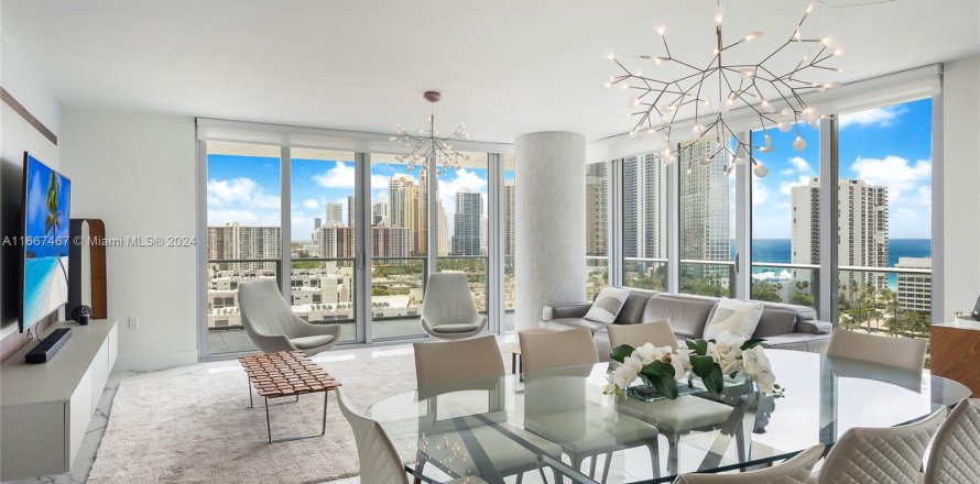 Condo in Sunny Isles Beach, Florida, 3 bedrooms  № 1382059