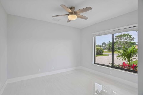 House in Delray Beach, Florida 4 bedrooms, 134.52 sq.m. № 1099026 - photo 7