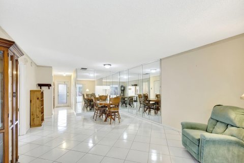 Villa ou maison à vendre à West Palm Beach, Floride: 2 chambres, 96.25 m2 № 1098937 - photo 26