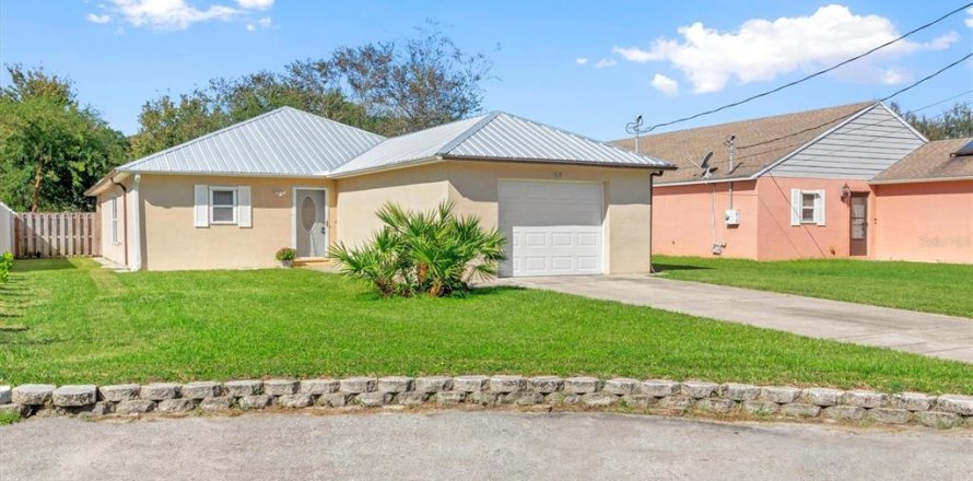 House in Saint Augustine, Florida 3 bedrooms, 118.54 sq.m. № 1394581