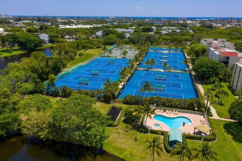 Condo in Delray Beach, Florida, 2 bedrooms  № 1101124 - photo 1