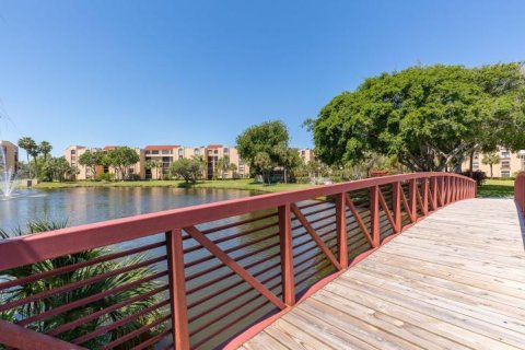 Condo in Delray Beach, Florida, 2 bedrooms  № 1101124 - photo 11