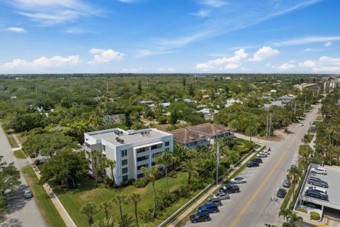 Condo in Vero Beach, Florida, 2 bedrooms  № 1101171 - photo 6