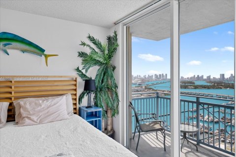 Copropriété à vendre à Miami Beach, Floride: 2 chambres, 104.98 m2 № 1367164 - photo 6