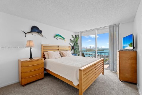 Condo in Miami Beach, Florida, 2 bedrooms  № 1367164 - photo 7