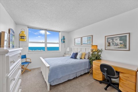 Copropriété à vendre à Miami Beach, Floride: 2 chambres, 104.98 m2 № 1367164 - photo 5