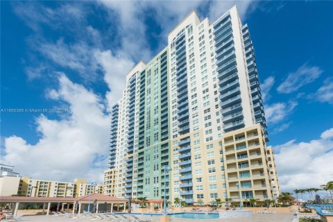 Condominio en venta en Miami Beach, Florida, 2 dormitorios, 104.98 m2 № 1367164 - foto 29