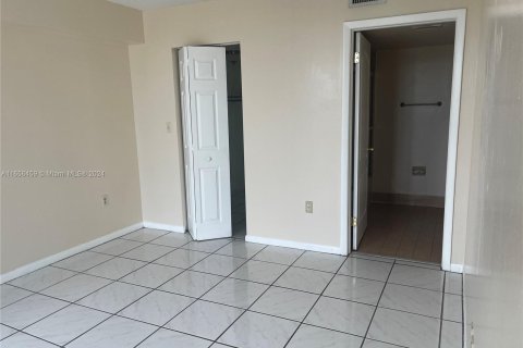 Appartement à louer à Miami, Floride: 2 chambres, 84.54 m2 № 1367121 - photo 11