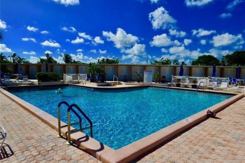 Condo in Fort Lauderdale, Florida, 2 bedrooms  № 1005465 - photo 12