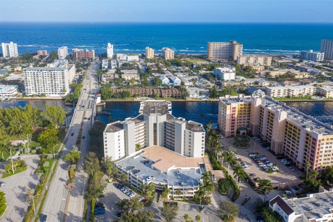 Copropriété à vendre à Pompano Beach, Floride: 3 chambres, 241.55 m2 № 1005505 - photo 29