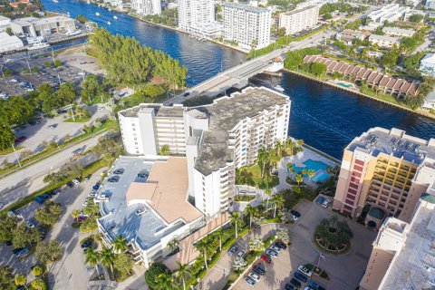 Condominio en venta en Pompano Beach, Florida, 3 dormitorios, 241.55 m2 № 1005505 - foto 30