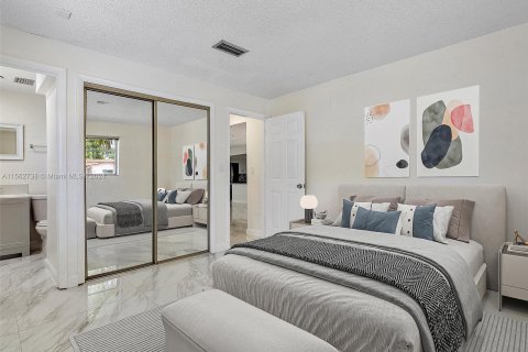 Villa ou maison à vendre à Hallandale Beach, Floride: 3 chambres, 139.54 m2 № 1098202 - photo 23