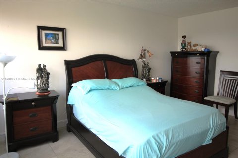 Купить кондоминиум в Пемброк-Пайнс, Флорида 2 спальни, 104.05м2, № 1098203 - фото 7