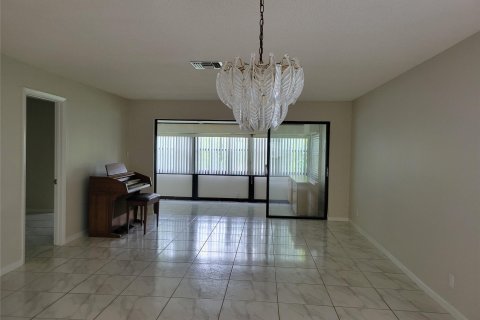 Casa en venta en Deerfield Beach, Florida, 2 dormitorios, 131.46 m2 № 1155575 - foto 2